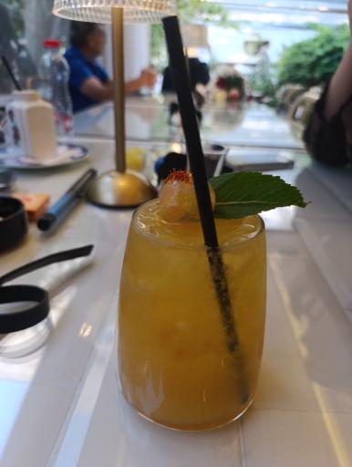 عکس کافه گالری سروناز