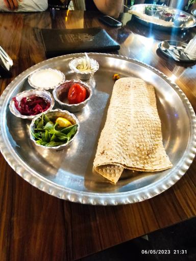 عکس مجموعه غذایی حاتم