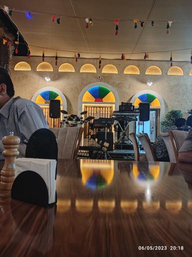 عکس مجموعه غذایی حاتم