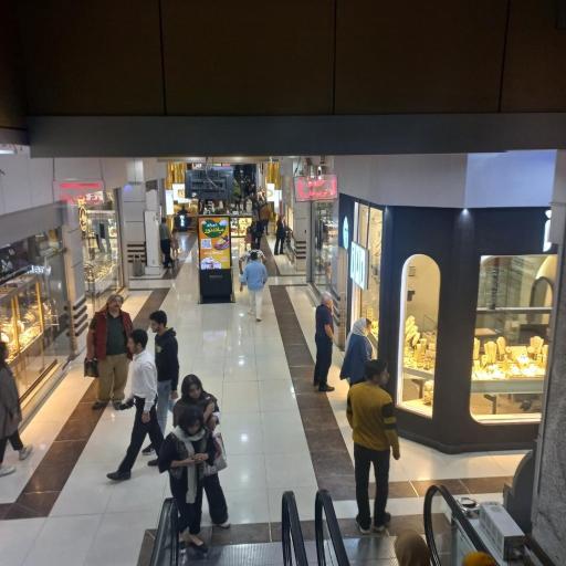 عکس مرکز خرید میلاد نور ولیعصر