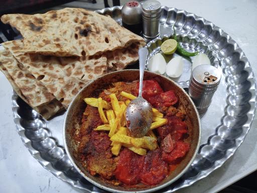 عکس چایخانه یاران