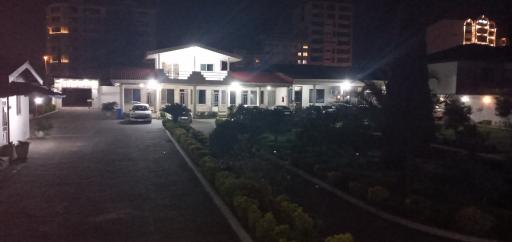 عکس مهمانپذیر صلاحی