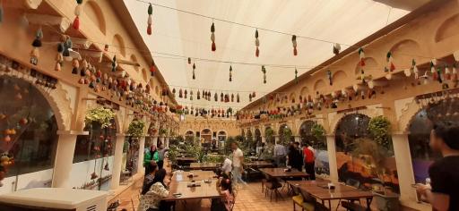 عکس مجموعه غذایی حاتم