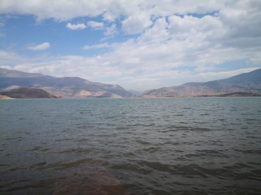 عکس جزیره دریاچه سد منجیل