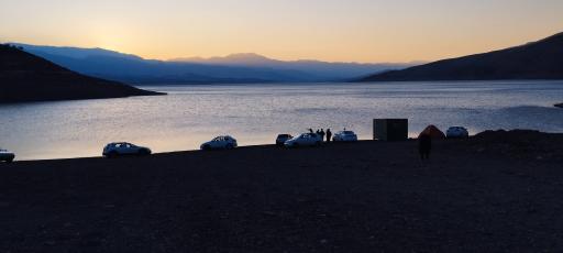 عکس جزیره دریاچه سد منجیل