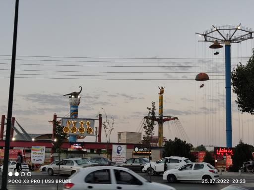 عکس شهربازی رنگین کمان همدان