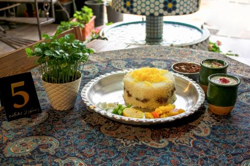 عکس کافه رستوران سنتی دهکده قلات