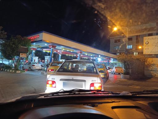 عکس پمپ بنزین پرشیا