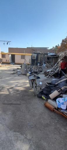 عکس اگزوزسازی و صافکاری بی رنگ مرکزی