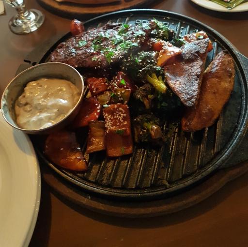 عکس کافه رستوران بیشه