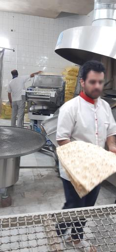 عکس نانوایی سبوسی نمونه( محمد پرنده )