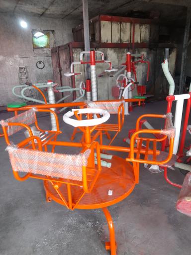 عکس گروه تولیدی ورزشی خالقی