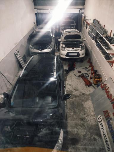 عکس تعمیرگاه گیربکس اتوماتیک احمدی