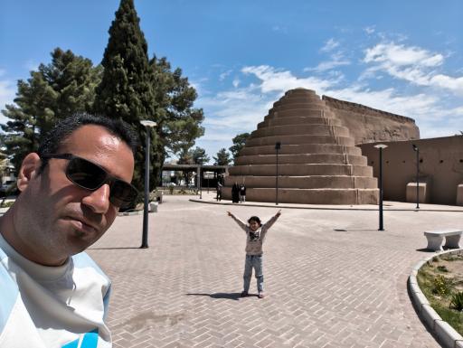 یخدان های دوقلو