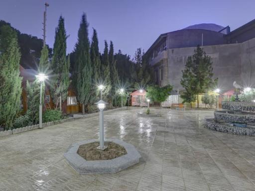 عکس هتل جهانگردی دامغان