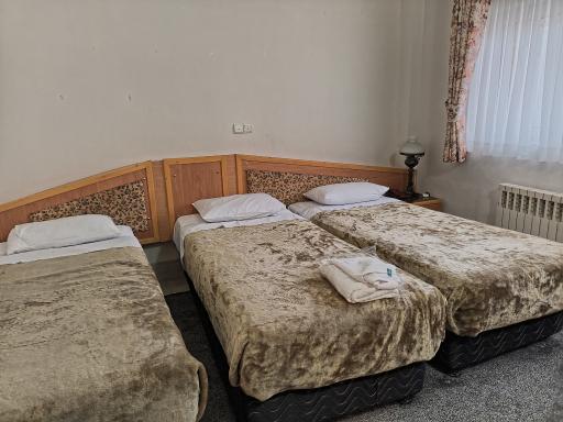 عکس هتل جهانگردی دامغان