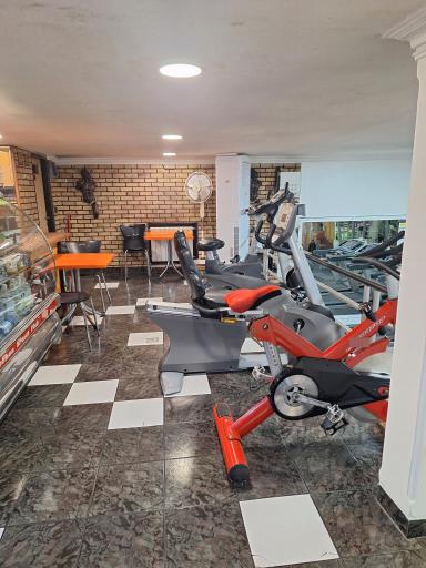 عکس باشگاه بدنسازی کیهان