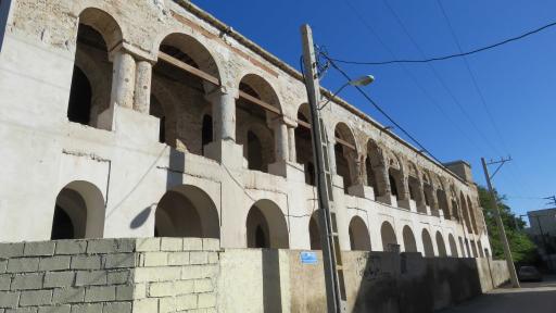 عکس عمارت آذین