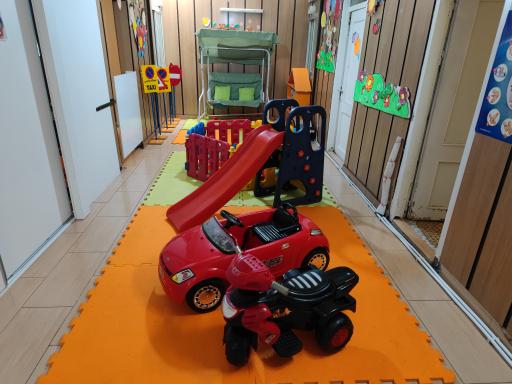 عکس پیش دبستانی و مهدکودک پرهام