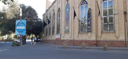 عکس مسجد شهید مدنی (شکلی)