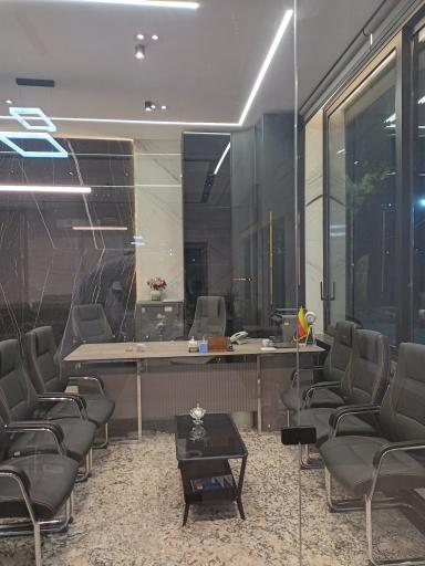 عکس بازرگانی رازگردان