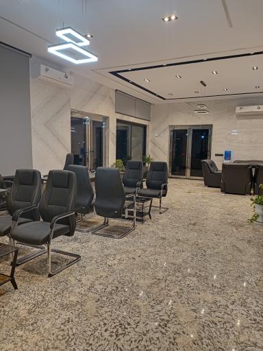 عکس بازرگانی رازگردان