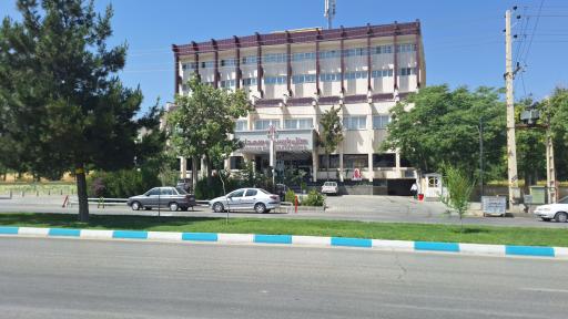 عکس هتل پارسیان همدان