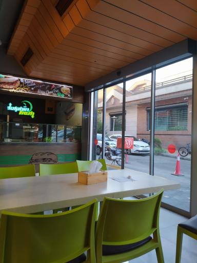 عکس فست فود دلفین