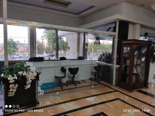 عکس هتل پارسیان همدان