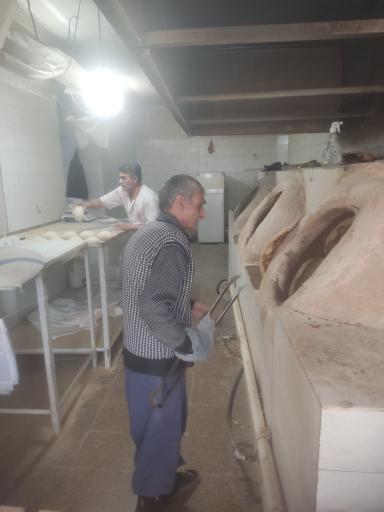 عکس نانوایی بنازاده