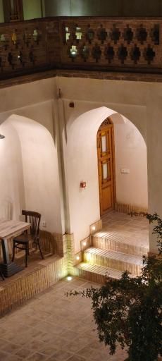 عکس هتل سنتی کهن کاشانه یزد