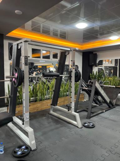 عکس باشگاه بدنسازی اوتانا