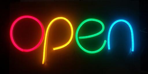 عکس نئون‌سرای مرتضی علی