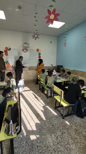 عکس دبستان کارافرینی دکتر حسابی