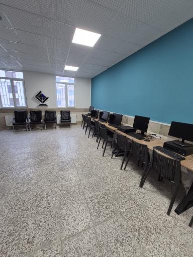 عکس دبستان کارافرینی دکتر حسابی