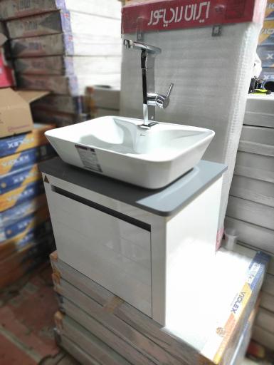 عکس انبار رادیاتور پاسارگاد