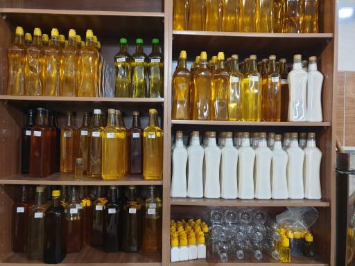 عکس عطاری و طب سنتی سینا