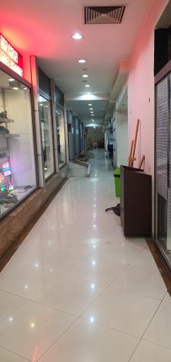 عکس مرکز خرید پارسیان