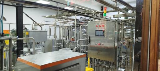 عکس شیر پلاس