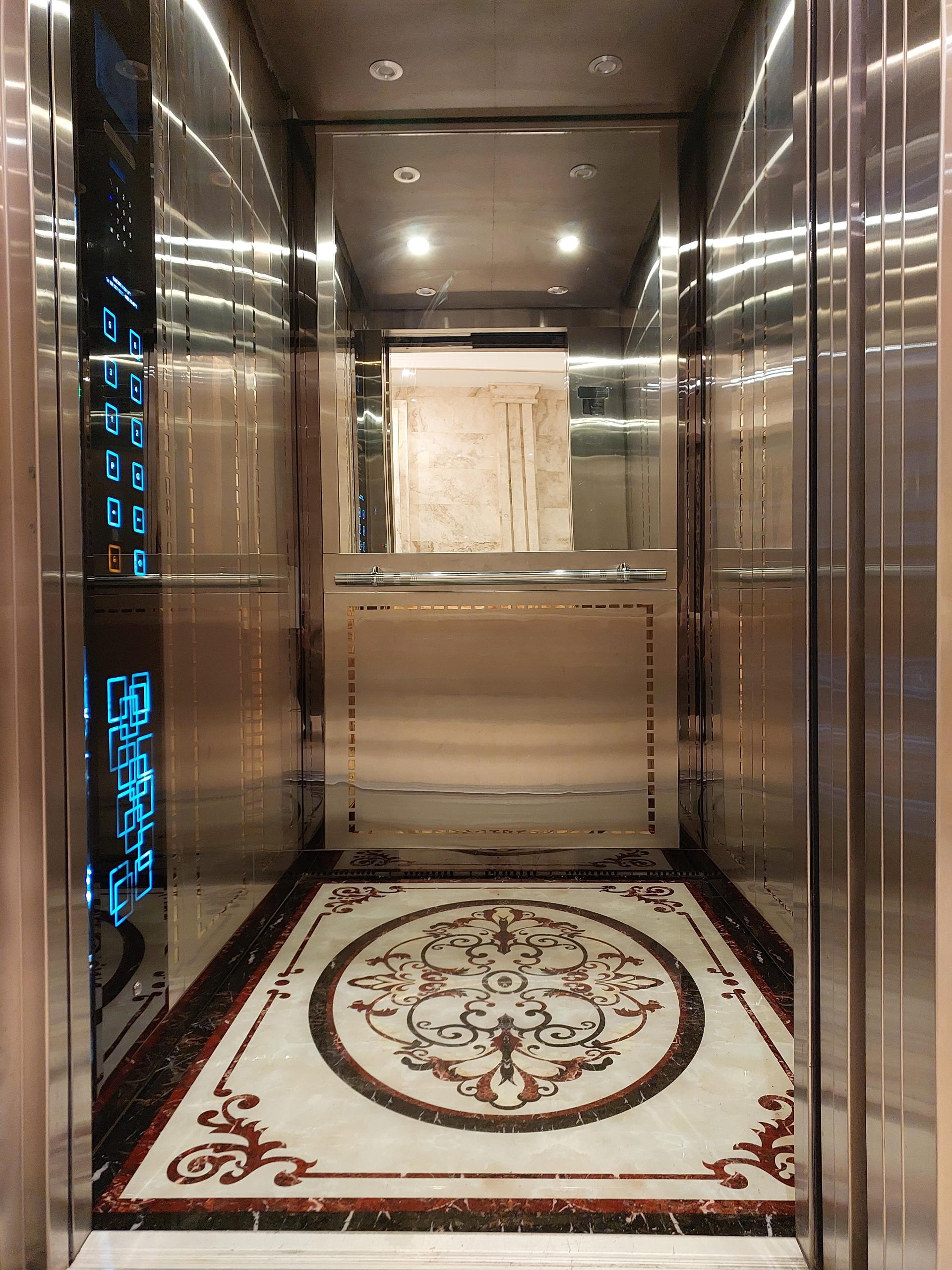 عکس آسانسور الکترو ایمن 