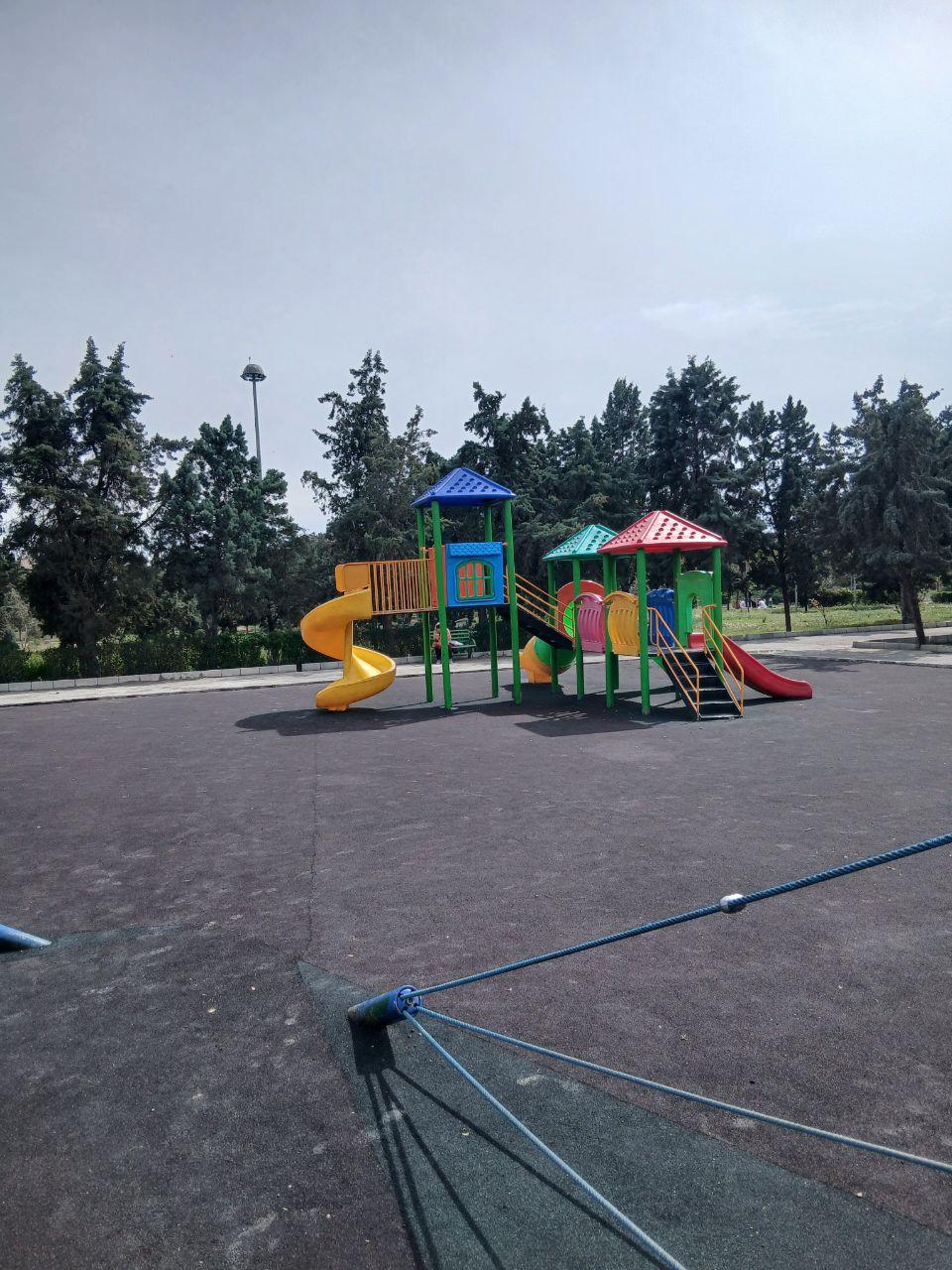 عکس زمین بازی کودکان
