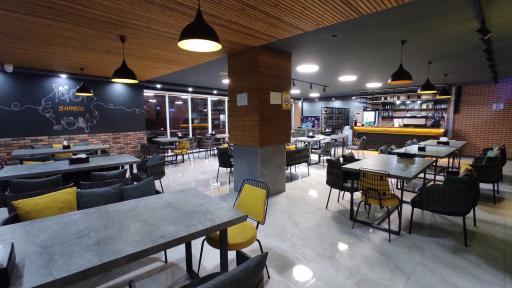 عکس رستوران بنگو