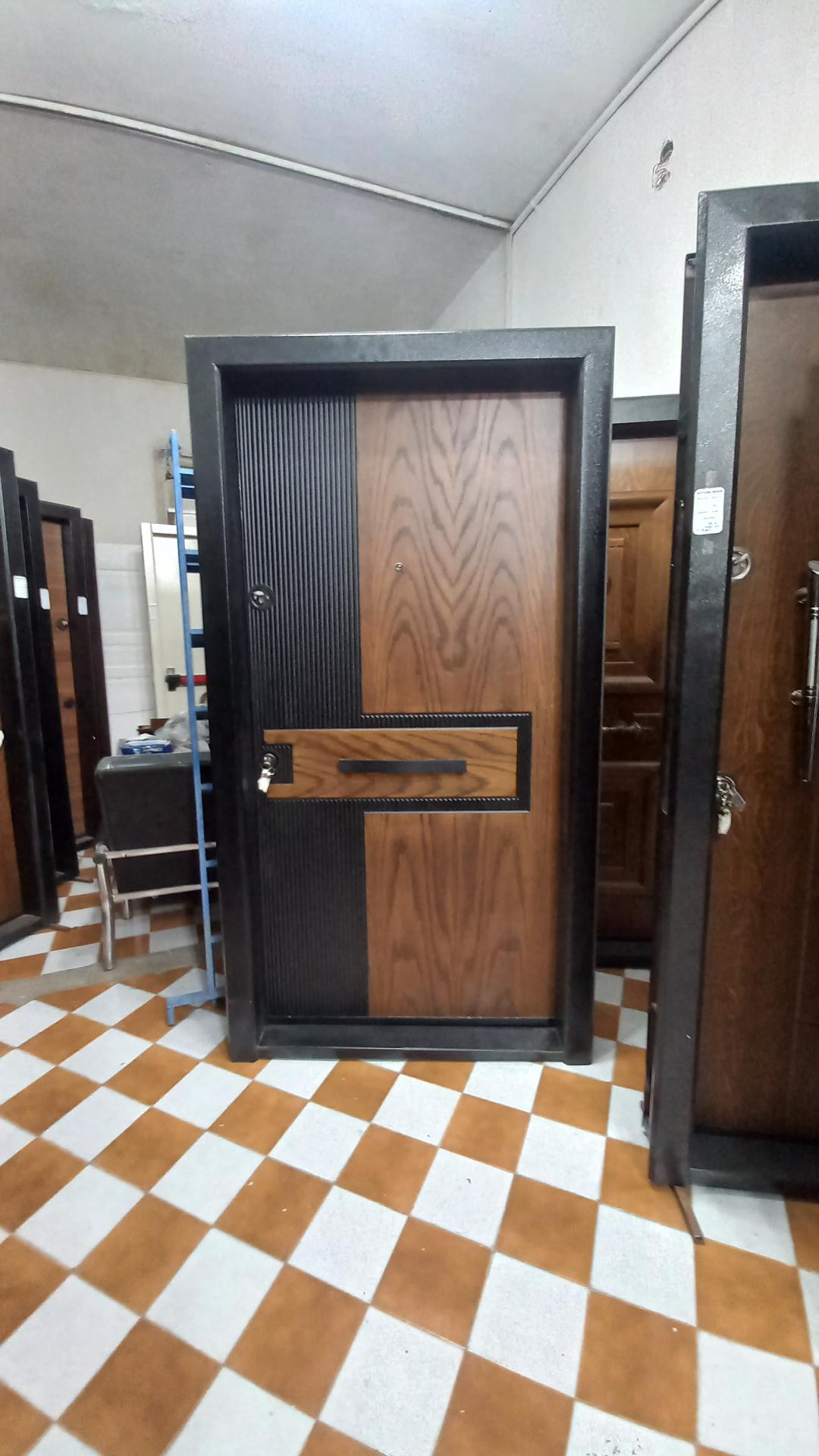 عکس فروشگاه درب ضد سرقت سترگ