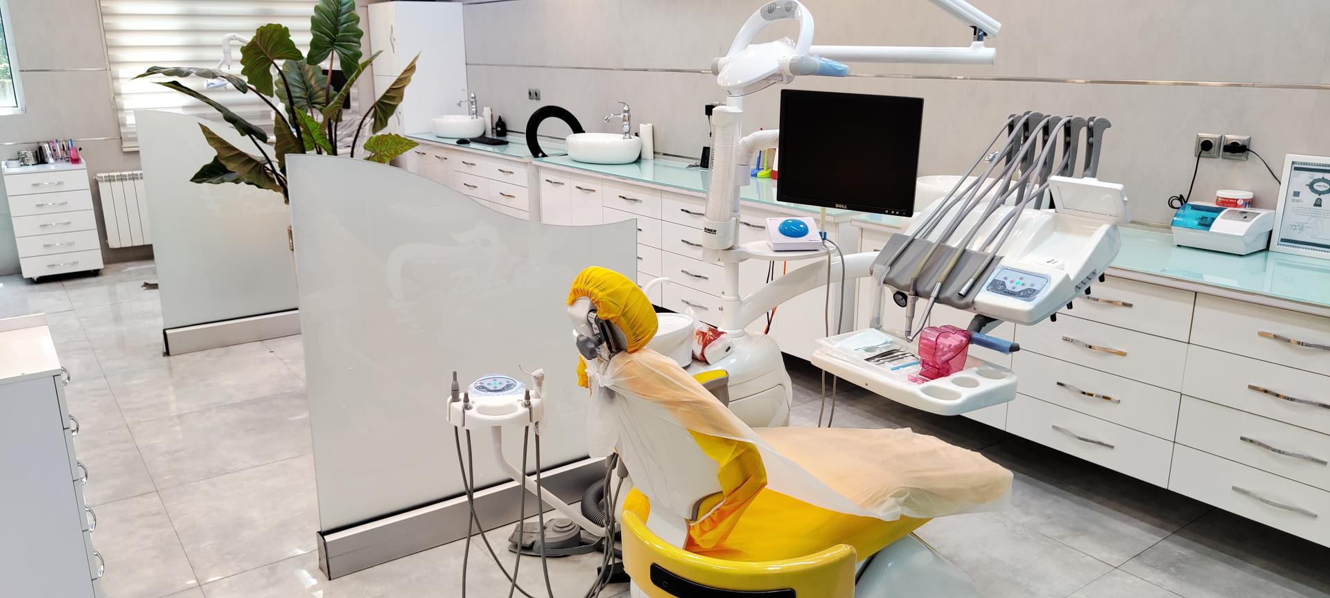 عکس دندانپزشکی پارسیان