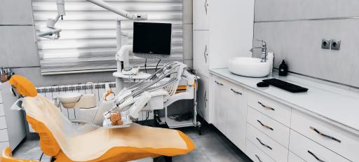 عکس دندانپزشکی پارسیان