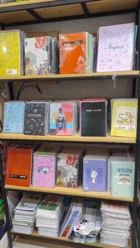 عکس نوشت افزار مار پله