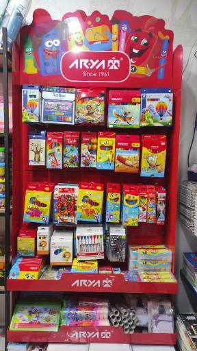 عکس نوشت افزار مار پله