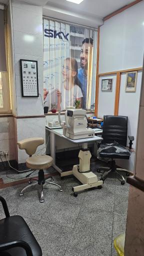 عکس عینک سازی ساسانی