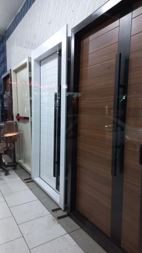 عکس فروشگاه درب ضد سرقت سترگ