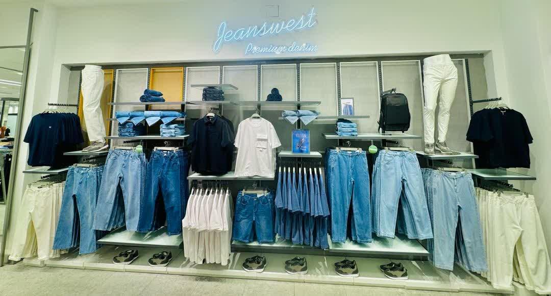 عکس فروشگاه جین وست